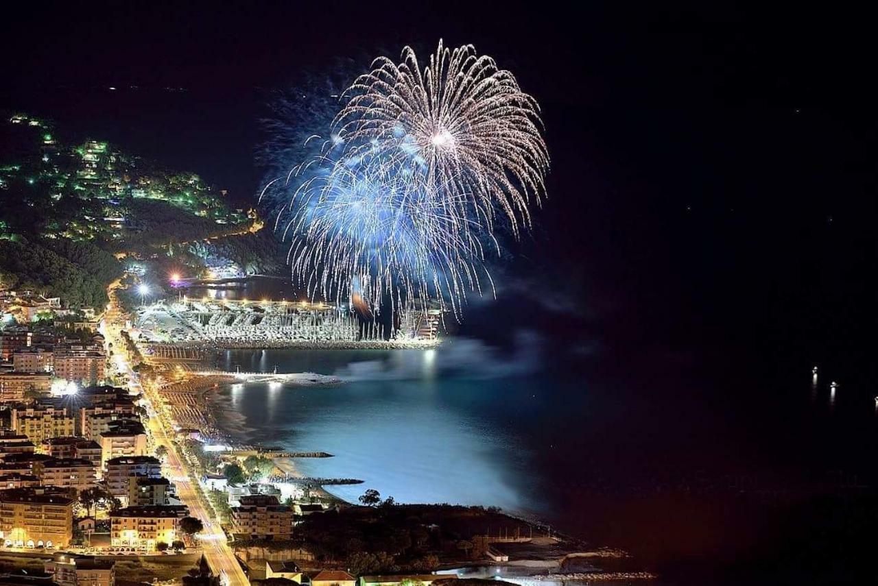 Marina dʼAndoraSapore Di Saleアパートメント エクステリア 写真